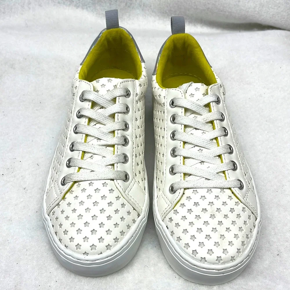 Old navy new star design sneakers girl sz 2 - Picture 1 of 8
